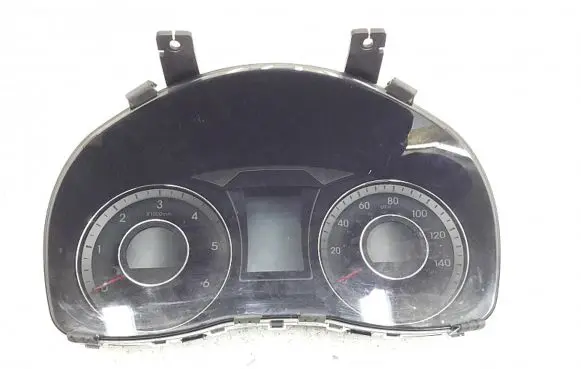 Hyundai i40 Speedometer (instrument cluster) 940033z046