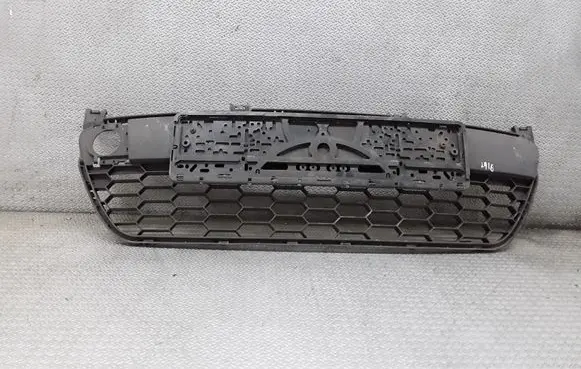 Mazda 2 Front bumper lower grill