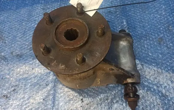 Jaguar XJS Rear wheel hub CBC1740C