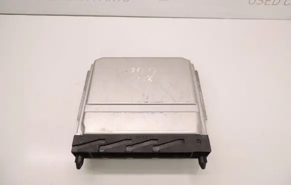 Volvo S80 Engine control unit/module 0281001776 09470429B D122
