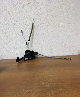 Mercedes-Benz GL X166 Front door lock A0997201435 G621