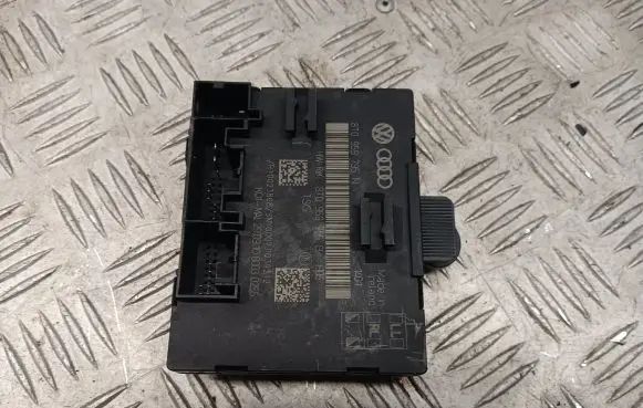 Audi A4 S4 B8 8K Door control unit/module 8T0959795N
