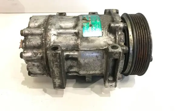 Volvo S40 Air conditioning (A/C) compressor (pump) 3M5H19D629HC