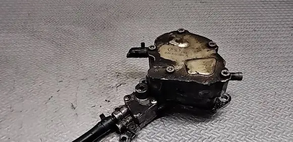 Ford Galaxy Vacuum pump 038145209A