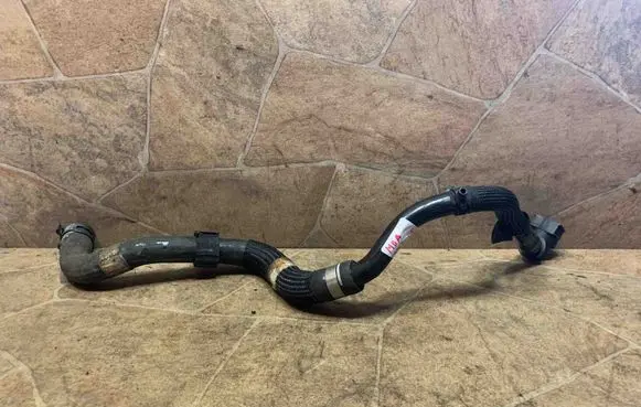 Engine coolant pipe/hose