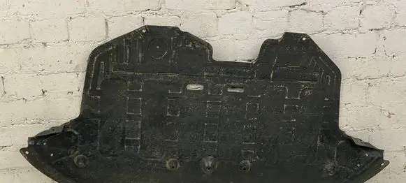 KIA Sportage Engine splash shield/under tray