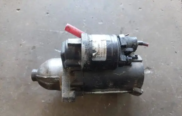 Fiat Doblo Starter motor 71793489