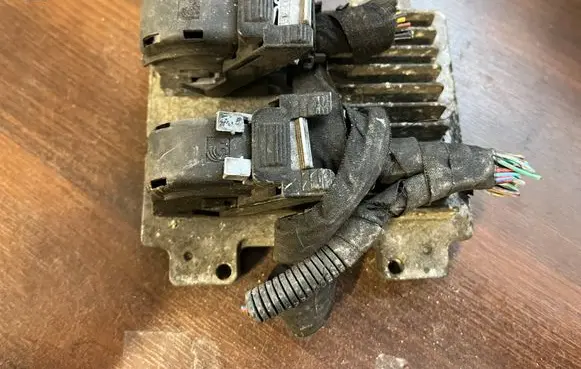 Opel Corsa D Engine control unit/module 55582039