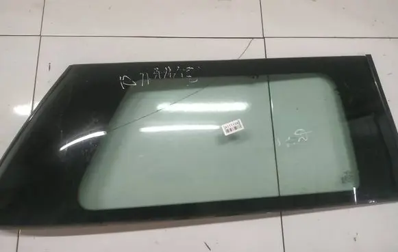 Mini One - Cooper R50 - 53 Rear side window AS2