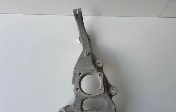 Mercedes-Benz S W222 Front wheel hub 2222101