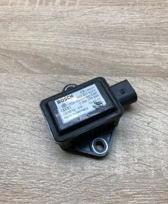 Audi A4 S4 B6 8E 8H ESP acceleration yaw rate sensor 8E0907637A 0265005245