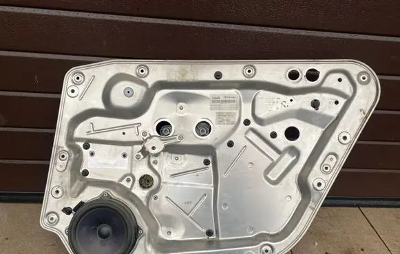 Volkswagen Phaeton Rear window lifting mechanism without motor 3D4839756