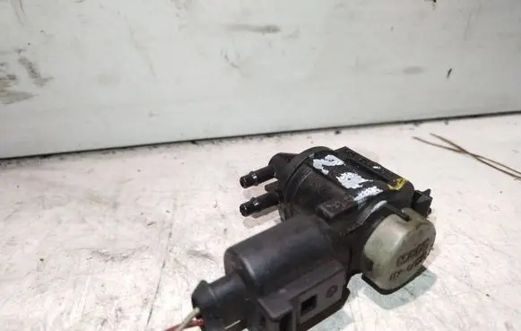 Audi A6 S6 C6 4F Turbo solenoid valve 1K0906283A