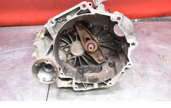 Volkswagen Golf V Manual 6 speed gearbox JHT