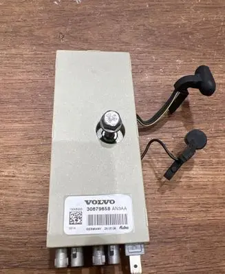 Volvo V70 Aerial antenna amplifier 30679658