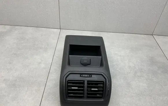 Volkswagen Golf Sportsvan Rear air vent grill 5G0819209