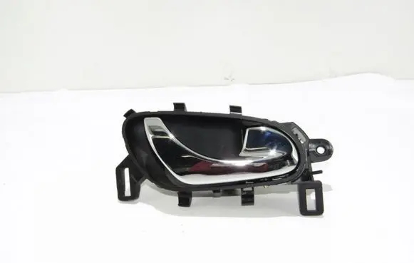 Nissan Qashqai Front door interior handle 806704EA