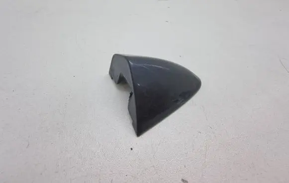 Volkswagen PASSAT B6 Front door handle cover 3C0837880