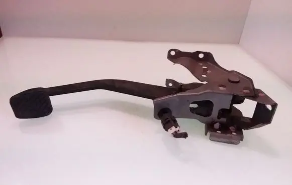 Honda Civic Brake pedal 2307