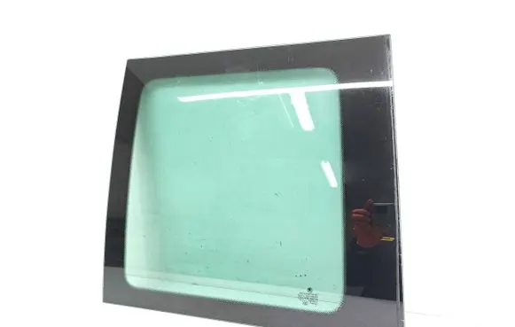 Skoda Yeti (5L) Rear side window 5L6845297E DOT24M85AS3 E000255