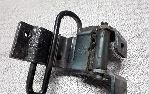 Audi A8 S8 D2 4D Rear door lower hinge 4D0833412