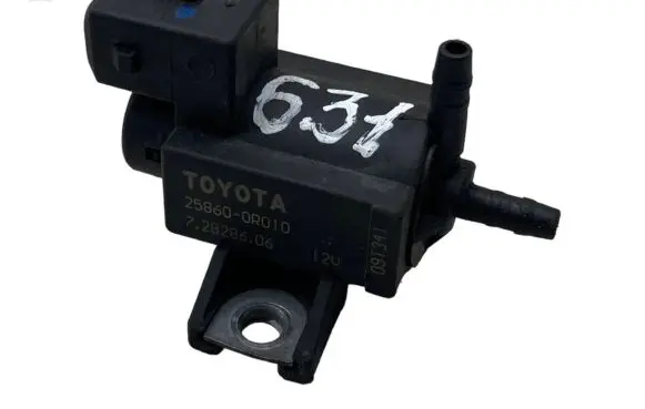 Toyota Verso Turbo solenoid valve 258600R010
