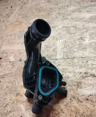 Citroen C4 Grand Picasso Thermostat/thermostat housing 