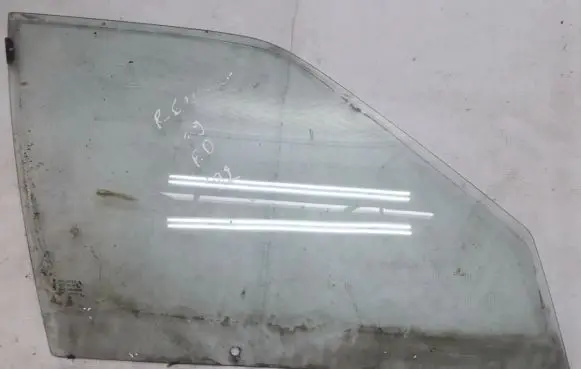 Renault 19 Front door window glass four-door