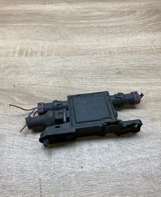 Audi A6 S6 C4 4A Door control unit/module 4A0959981