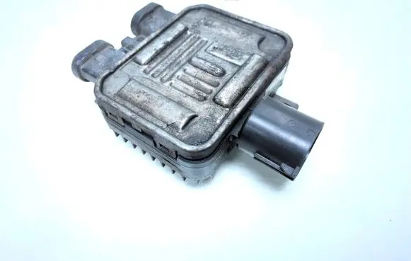 Volvo V60 Coolant fan relay 940013802 491002591515
