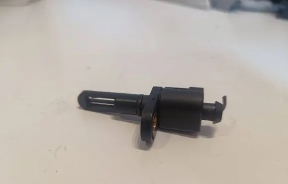 Audi A4 S4 B8 8K Outside/external air temperature sensor 8K0973702 1570587 1670587