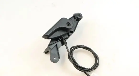 BMW X6 M Engine bonnet (hood) release handle 7148521 7148523