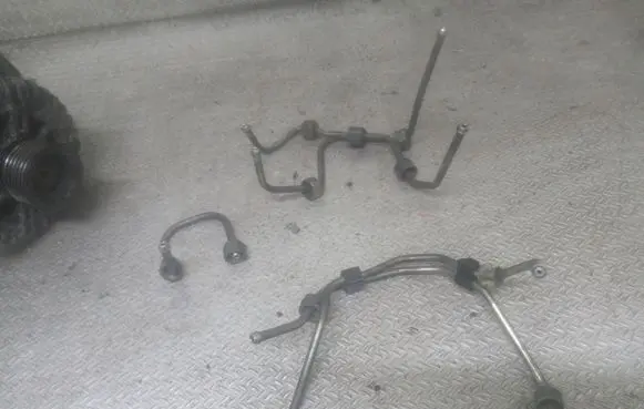 Peugeot 807 Fuel injector supply line/pipe 