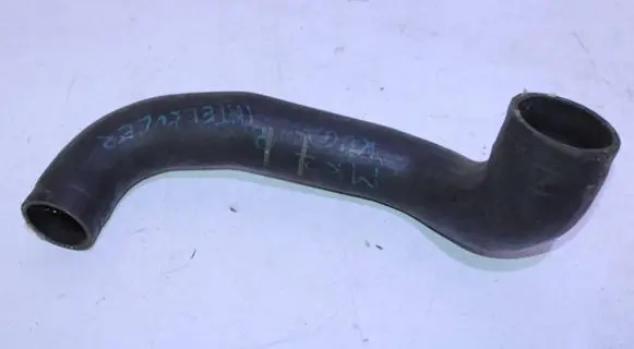 Ford Kuga II Intercooler hose/pipe FV416K683AE D05WE