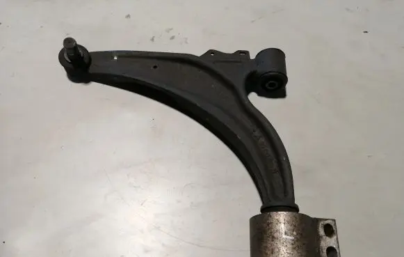 Chevrolet Cruze Front lower control arm/wishbone