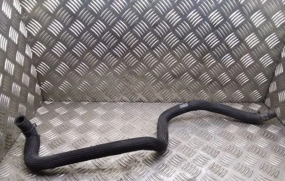Engine coolant pipe/hose