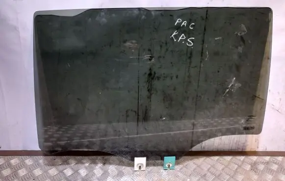 Chrysler Pacifica Sliding door window/glass 943AA 43R000184