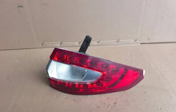 Ford Mondeo MK V Rear/tail lights DS7313404CD