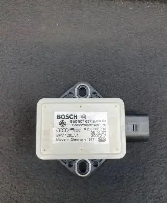 Audi A6 S6 C6 4F ESP acceleration yaw rate sensor 8E0907637B