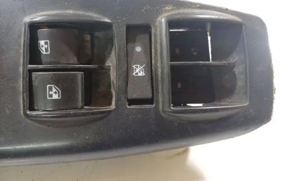 Electric window control switch