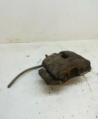 Skoda Superb B6 (3T) Front brake caliper