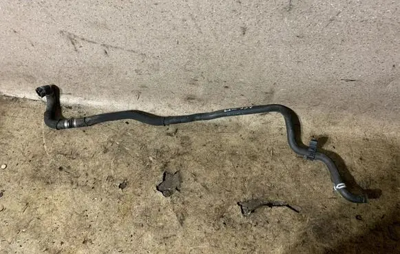 BMW 3 G20 G21 Engine coolant pipe/hose 9299637