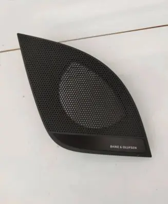 Side speaker trim/cover
