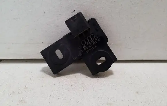 Audi Q7 4M Sensor 8K0906651C