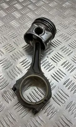 Audi A4 S4 B6 8E 8H Piston with connecting rod 059J