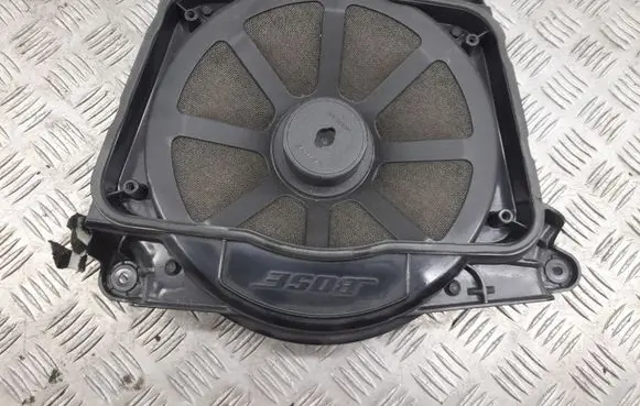 Audi A8 S8 D4 4H Subwoofer speaker 4H1035481