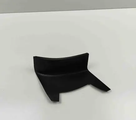 Porsche Macan (95B) Rear/tail light trim molding 95B945311D