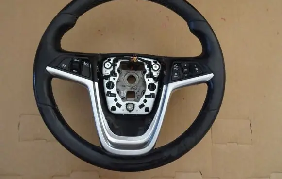 Opel Insignia A Steering wheel 10914241586