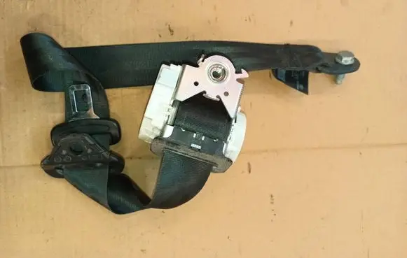 Peugeot 5008 Rear seatbelt 34029946A