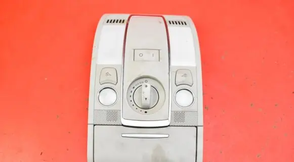 Audi A6 Allroad C6 Boot/trunk interior light 4F0947135CA